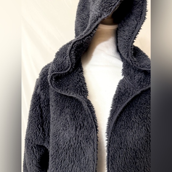 PINK Victoria’s Secret Oversized Faux Sherpa Hooded Cardigan Jacket Size XS/S - Picture 3 of 10